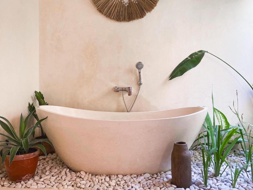 superior-room-bath2